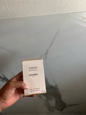 CHANEL perfume